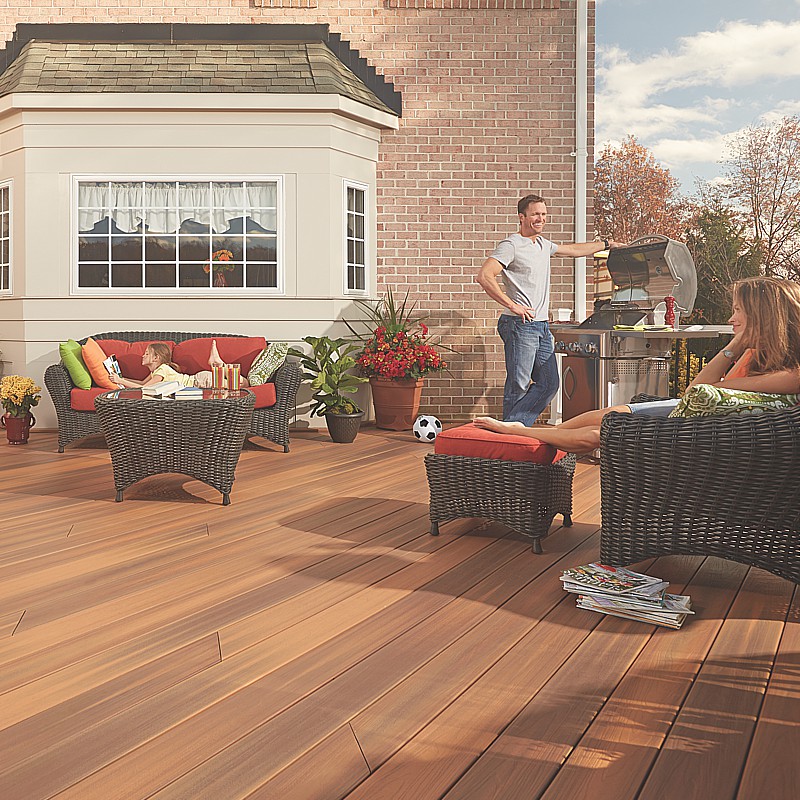 Composite decking Fiberon