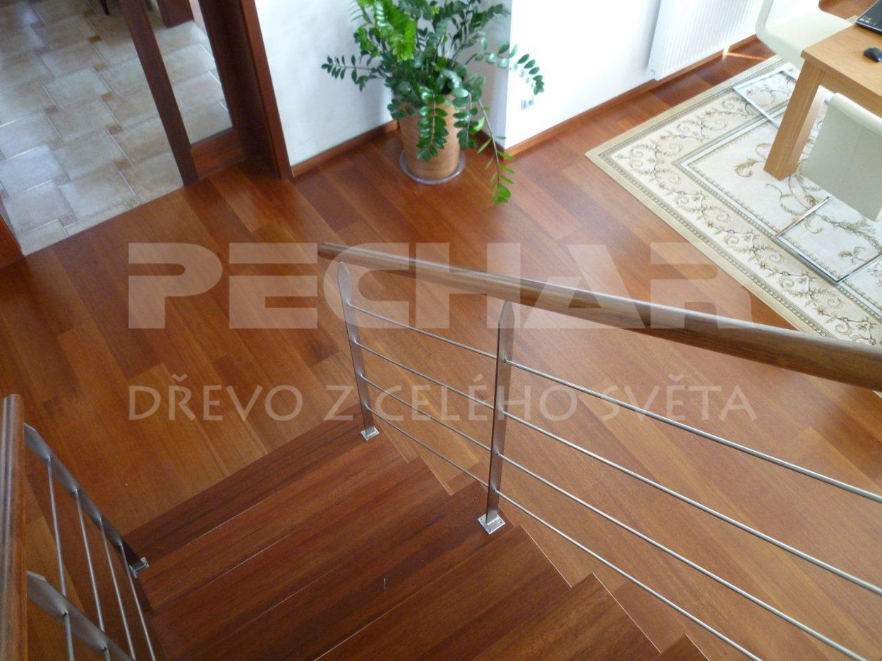 Merbau solid wood flooring with laquered surface
