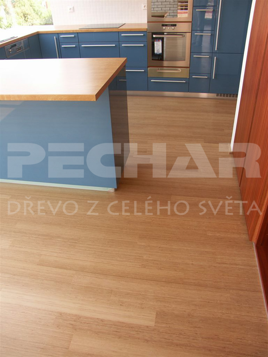 Bamboo solid flooring vertical, Brown color